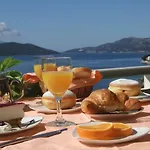 Agava Hotel 4*